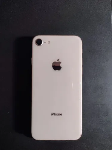 iPhone 8