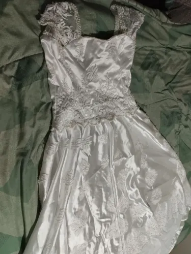 Vestido de Noiva Romântico Bordado com Pérolas