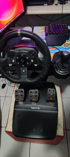 Logitech G920 + Câmbio Logitech Driving Force Shifter