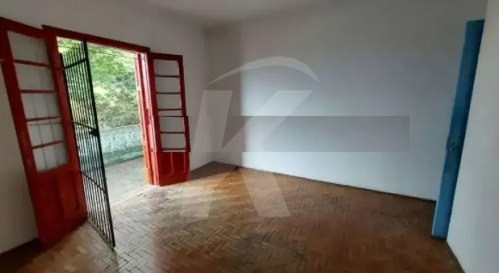 Sobrado em região nobre de Santana, 351m², 3 dormitórios, 2 salas, 3 vagas
