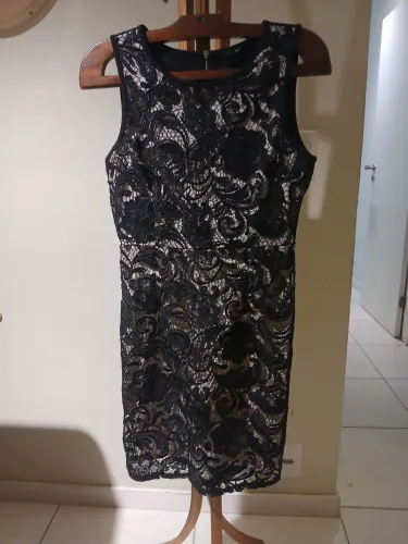 Vestido renda H&M
