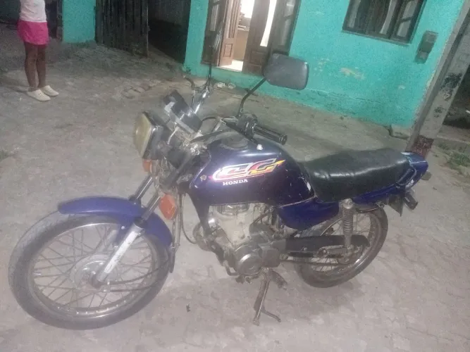 Moto cg 125 ano 97 conservada