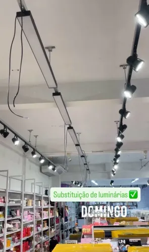 Serviços de elétrica e  ar-condicionado 