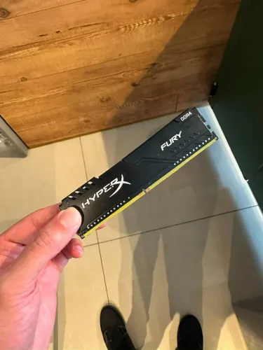 Memória RAM Kingston 8GB DDR4 3200MHz Desktop - Nova