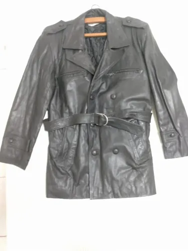 PARKA EM COURO FORRO EM NYLON (NOVA) 
