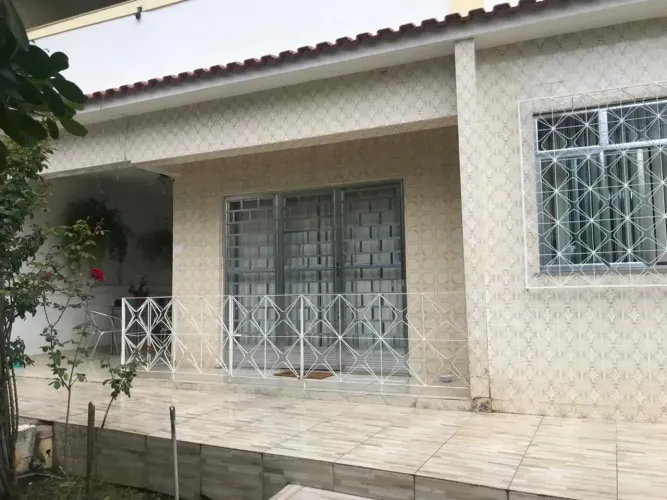 Casa Independente com 2 quartos - Jardim 25 de Agosto - Duque de Caxias