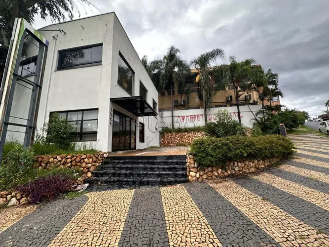 Prédio à venda e para alugar em Valinhos, Vila Bissoto, com 700 m²