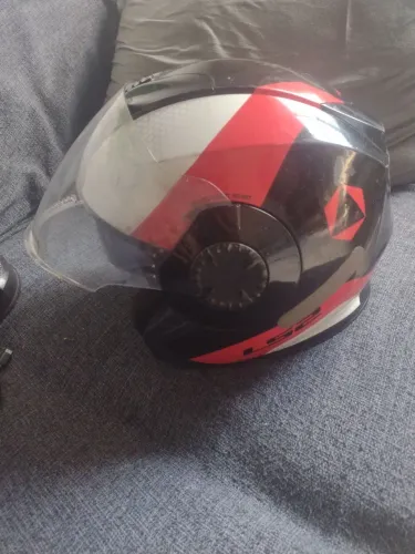 Capacete LS2 valor 250