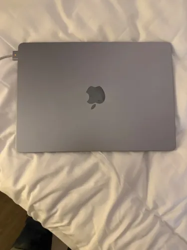 MacBook Air M3 8 GB 13" 256 GB