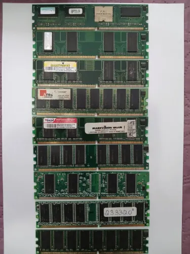 Kit com 12 Placas de Memória DDR2 de 256, 512, 1 e 2 Gb - Usadas