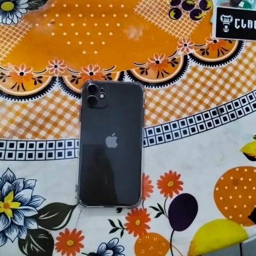 Vendo ou troco iPhone 11 64 gb 