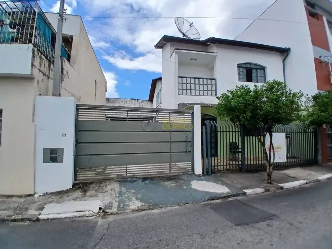 Sobrado com 4 quartos, Centro - Pindamonhangaba