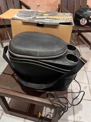 Mini geladeira portátil Black-Decker 9L