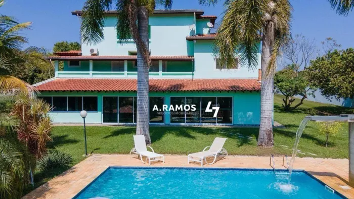 Vende-se Chácara de Luxo em Condomínio Fechado - 5000 m² por R$ 2.300.000,00 - Recanto dos