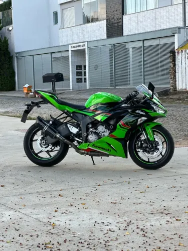Ninja ZX6R 2023 - 13mil kms