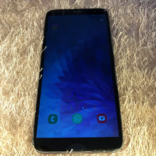 SAMSUNG J6