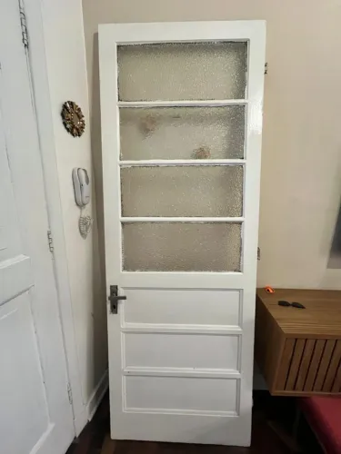 porta antiga metade vidro 
