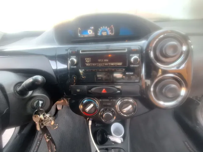 Toyota Etios X Plus Sedan 1.5 Flex 16V 4P Mec. 2019