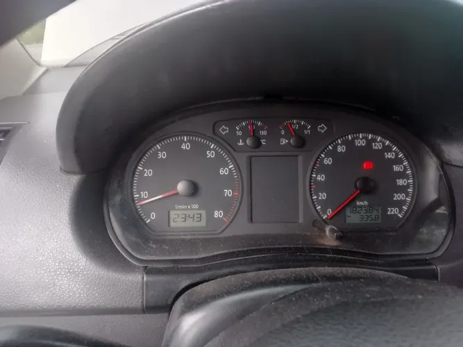 Volkswagen Polo Sedan 1.6 MI Total Flex 8V 4P 2007