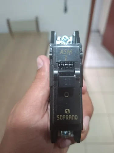 Disjuntor Nema 20A