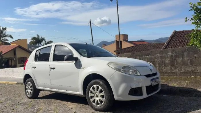 Renault Sandero Authentique Hi-flex 1.0 16V 5P 2012