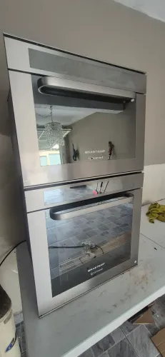 Forno e micro-ondas de embutir brastemp gourmand