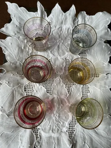 Raridade Retro - Conjunto 6 Copos Licor Arco-Iris Anos 60