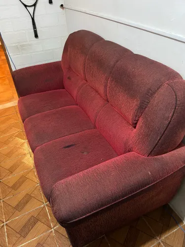 Sofá 3 Lugares Vermelho/Vinho - Confortável (Ideal para Reforma ou Capa)