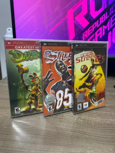 Jogos PSP Originais Completo - Daxter + FIFA Street 2 + NFL Street 3