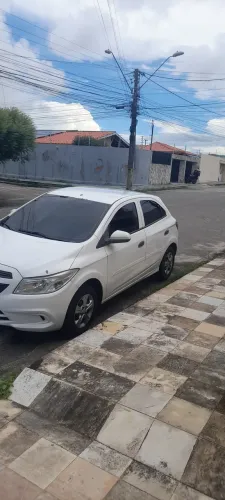Chevrolet Onix JOY Hatch 1.0 8V Flex Mec. 4P 2018