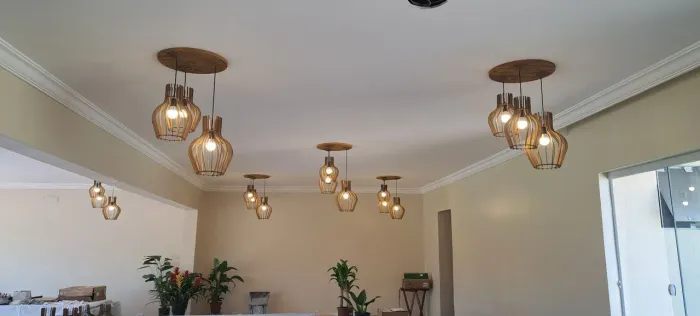 Iuminarias para comercial e residencial.