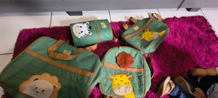 4 bolsas  maternidade 