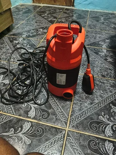Bomba d' água ( Sapo ) black+ Decker 1,0 HP