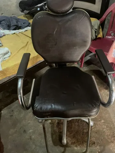 Cadeira para barbeiro ou cabeleireiro 