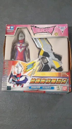 Boneco Ultramen Bandai.