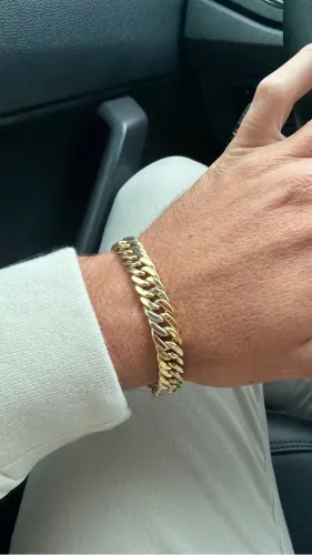 Pulseira em ouro 18k 22 gramas