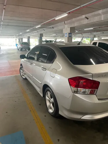 Honda City Sedan LX 1.5 Flex 16V 4P Aut. 2011