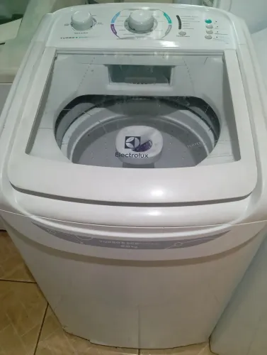 vendo máquina de lavar roupa usada funcionando perfeitamente