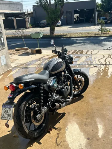 Royal Enfield Hunter 350 Rebel 2024 - Troco em Titã