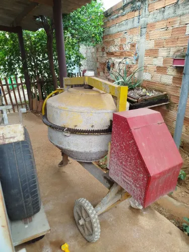 Betoneira 2800 top funcionando 100%