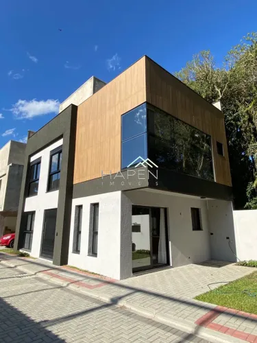 Casa em condomínio 3 quartos em Santa Felicidade