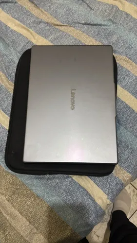 Notebook Lenovo i5 seminovo na caixa