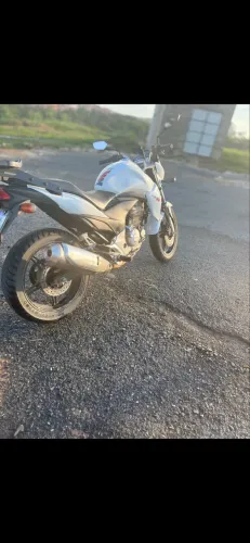 CB 300R Limited