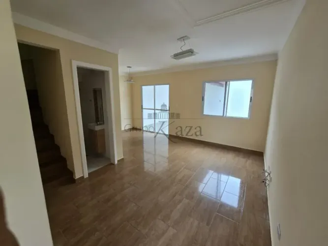 Oportunidade - Casa em Condomínio - Villa Branca - Residence Club - 3 Dormitórios - 110m².