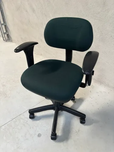 Cadeira escritório e escolares 