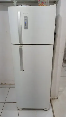 Geladeira Electrolux novinha funcionando perfeitamente 