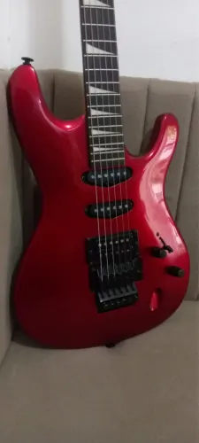 Guitarra Golden