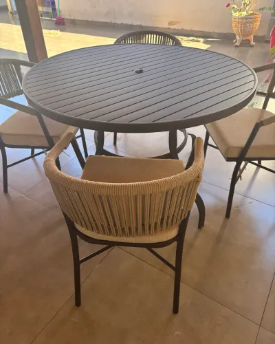 mesa 4 lugares em alumínio