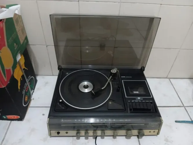 Toca disco Silver relíquia