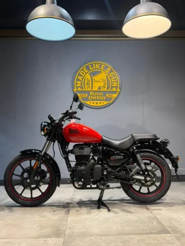 ROYAL ENFIELD METEOR 350 FIREBALL RED